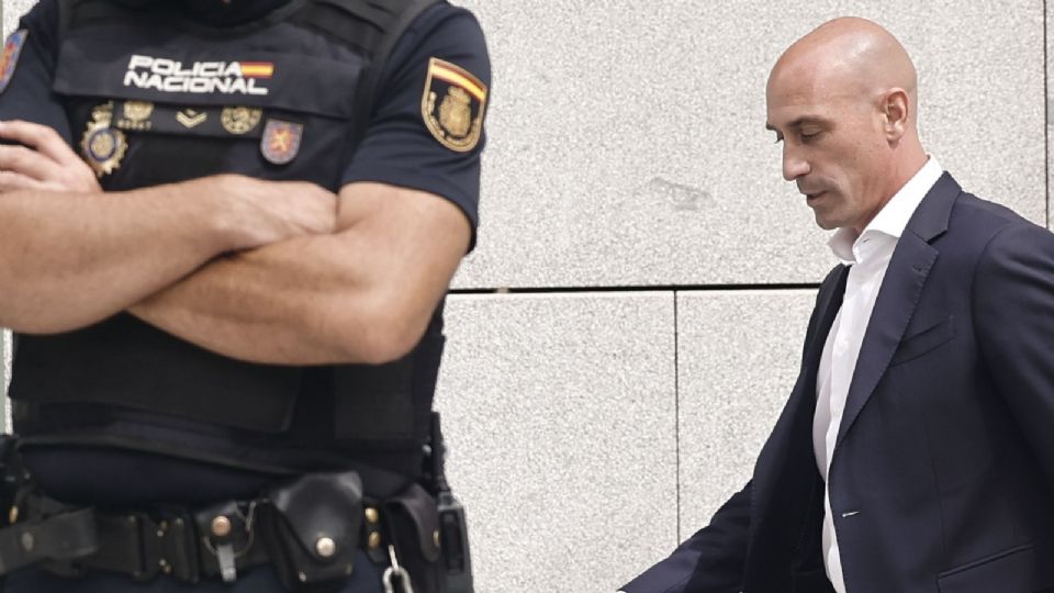 Rubiales ha sido interrogado y se le han incautado sus dispositivos móviles.