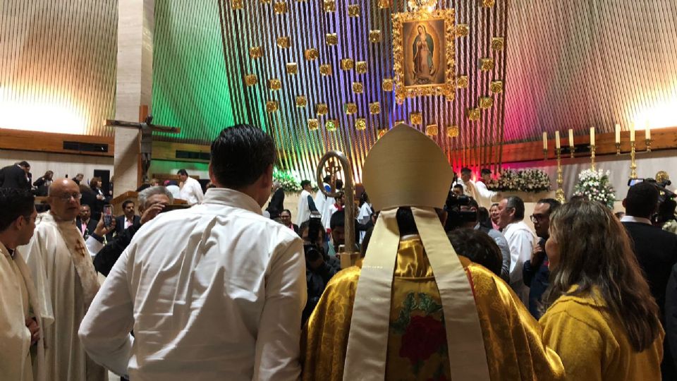 Coronación pontificia a la imagen de la Virgen de Guadalupe