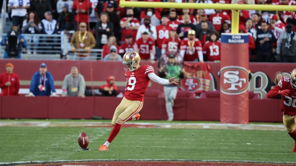 Robbie Gould, uno de los mejores pateadores en la historia de la NFL, anunció su retiro. Sus últimos años como jugador activo fueron con los 49ers de San Francisco.