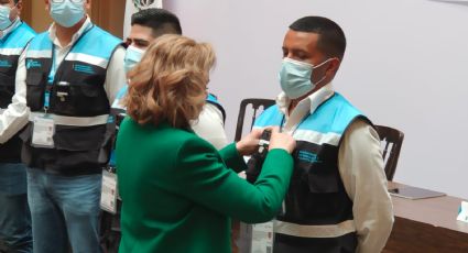 Salud NL equipa a inspectores con cámaras de solapa