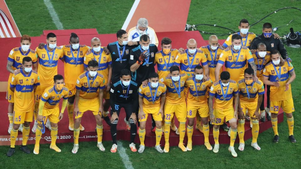 Tigres en la foto del segundo lugar en el Mundial de Clubes.