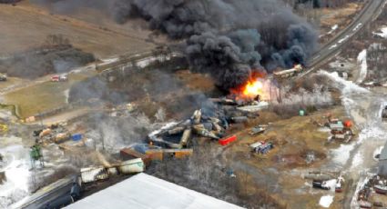 Tren se descarrila y provoca desastre químico en Ohio