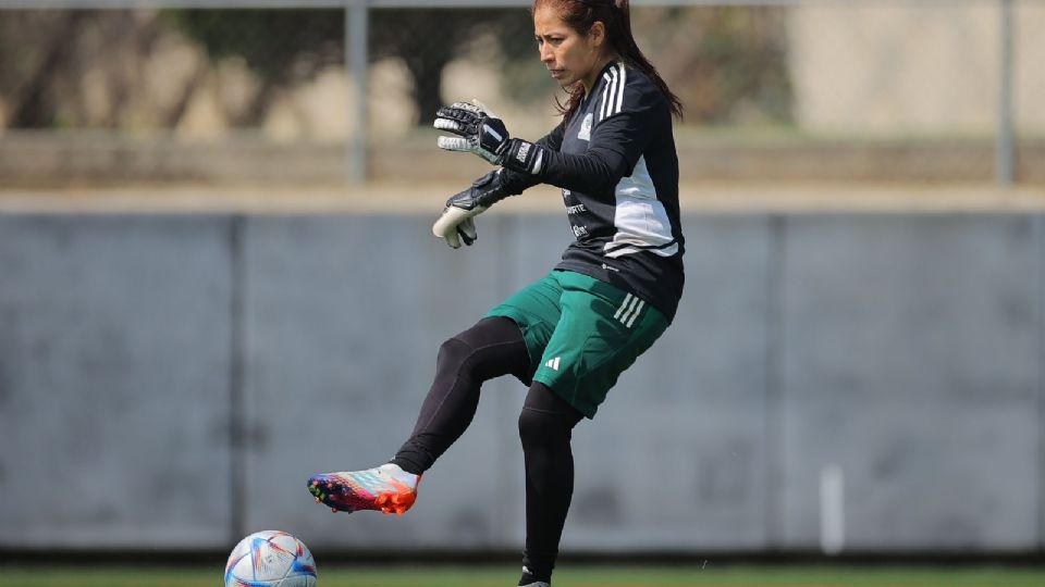 Cecilia Santiago reportó con la Selección Mexicana Femenil para integrarse al grupo para la Women's Revelations Cup