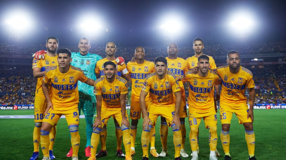 Club Tigres, toma de foto previo al duelo ante Bravos | Mexsport.