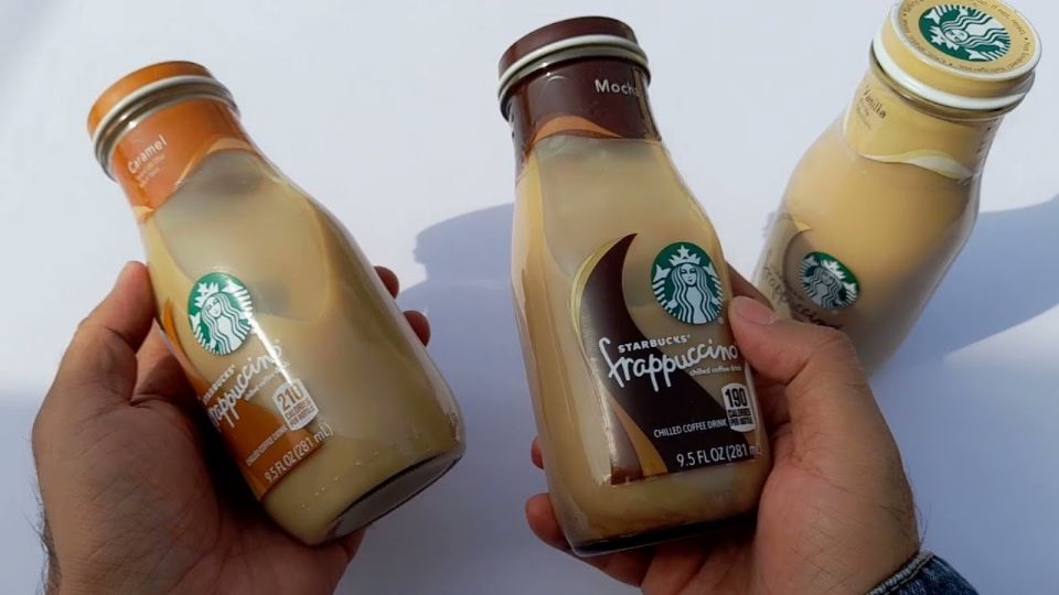 Bebidas en botellas de vidrio de Starbucks.