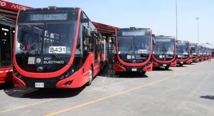 Inauguran en CDMX primera línea eléctrica de Metrobús en el mundo