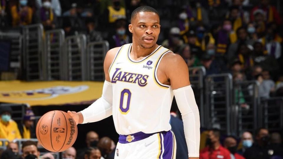 Russell Westbrook rescindió su contrato con Utah Jazz para quedarse en Los Angeles con Clippers