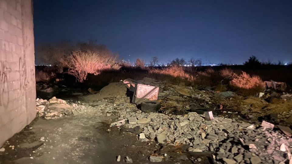 Los restos fueron ubicados en un terreno baldio a 300 metros del Libramiento Noreste, en Escobedo, Nuevo León.