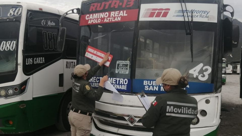 Ruta 13 recibiendo una suspensión del Instituo de Movilidad | Facebook / Instituto de Movilidad.