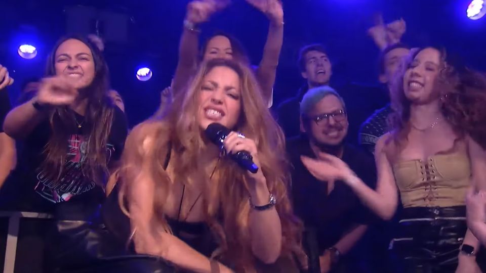 Shakira canta en vivo canción vivo ‘Music Session #53’