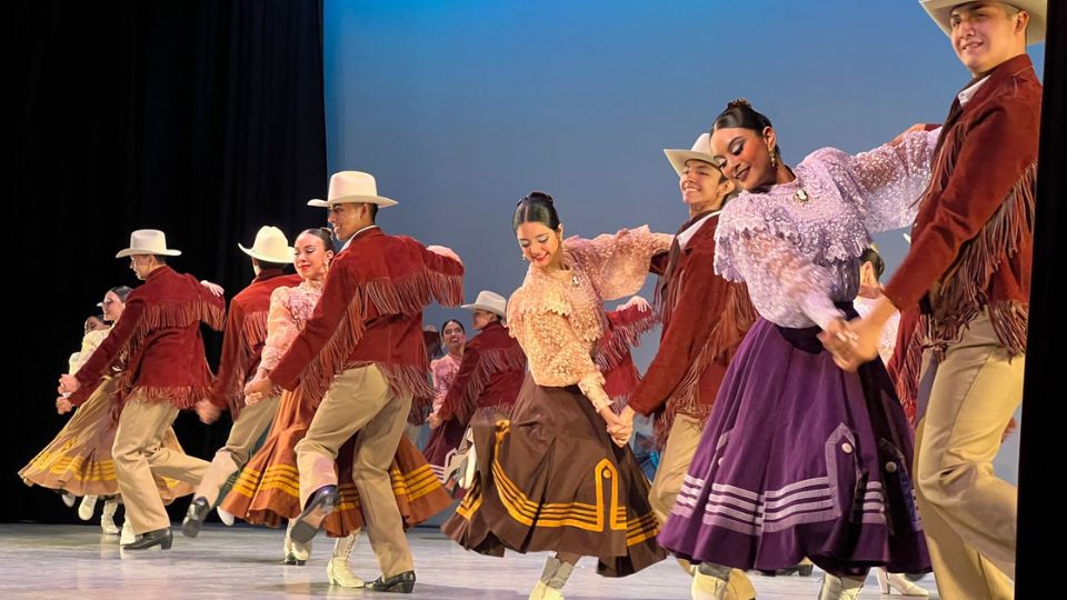 Representación de baile típico.