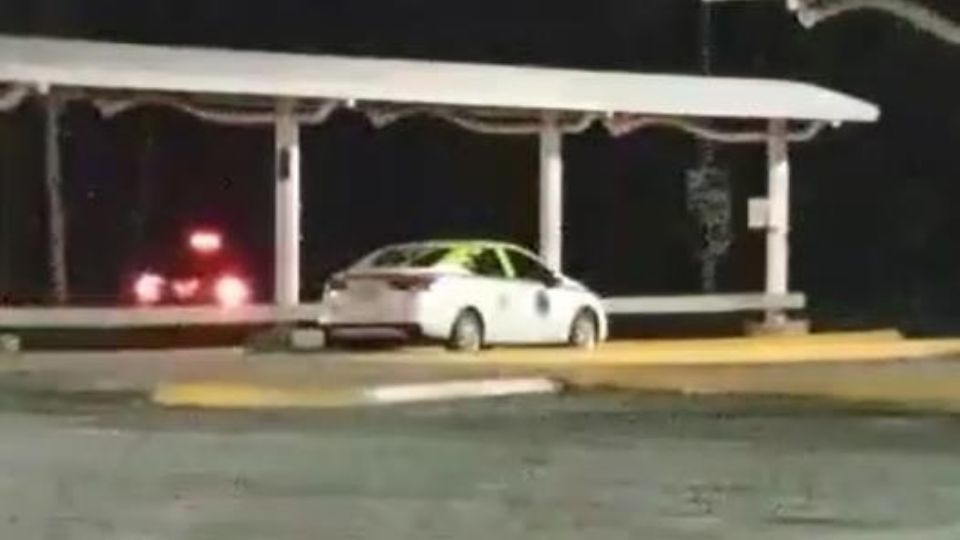 Taxista fue atacado a balazos en un estacionamiento de una tienda en Linares | Captura de video