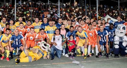 Juegan partido amistoso barras de Tigres y Rayados previo al clásico