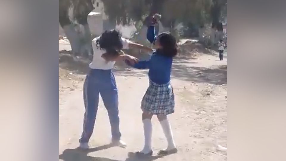 Joven atacó a Norma Lizbeth con una piedra | Captura de video