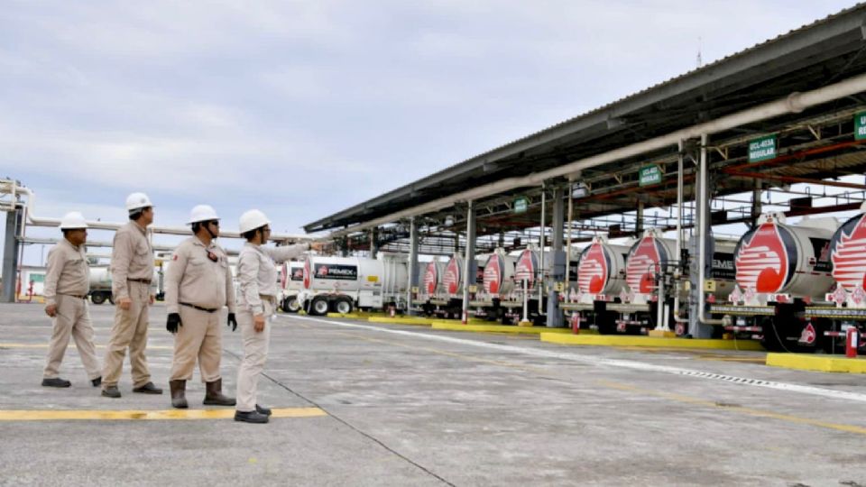 Instalaciones de la Terminal de Almacenamiento de Pemex en Veracruz | Twitter / @Pemex