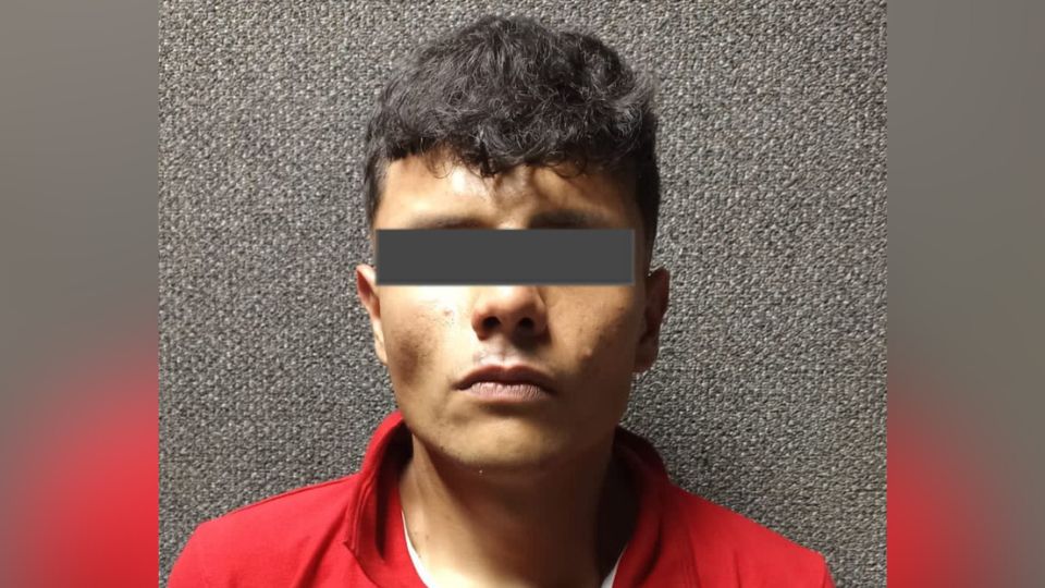 Hombre detenido en Monterrey por presunto robo de vehículos