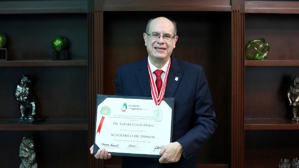 Rafael Colás Ortiz fue nombrado Académico de Honor y designado presidente del Consejo de
Honor de la Academia de Ingeniería de México.