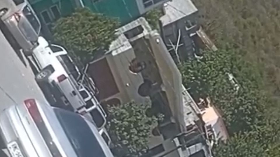 Captura de video que demuestra la balacera en la colonia en La Estanzuela.