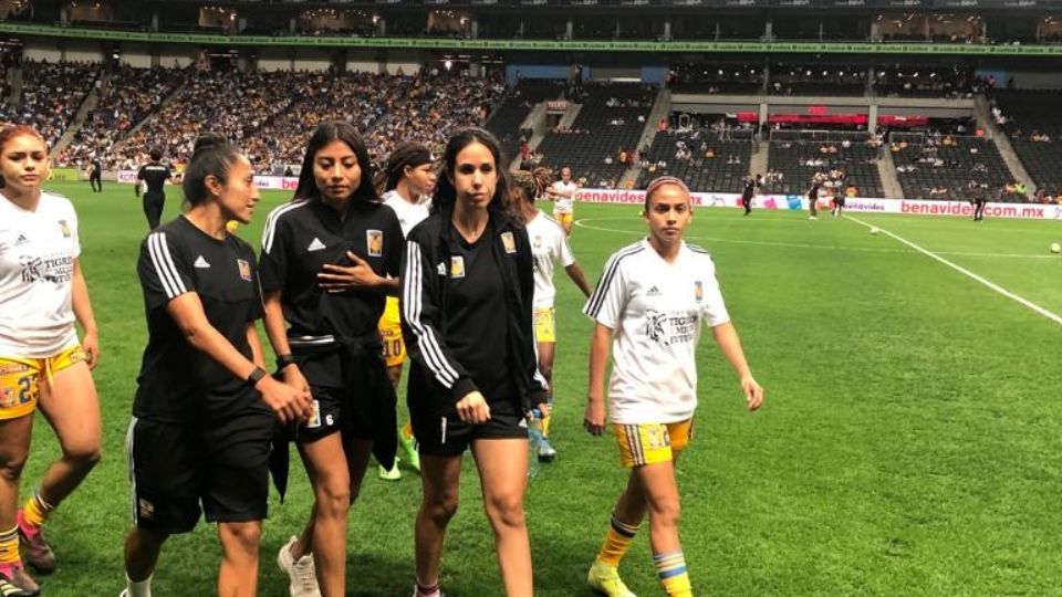 Nancy Antonio y Stephany Mayor estarán en la banca de Tigres Femenil durante el Clásico Regio.