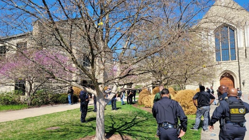 La Policía de Nashville publicó este martes un video del momento en que los agentes mataron al responsable del tiroteo en escuela.