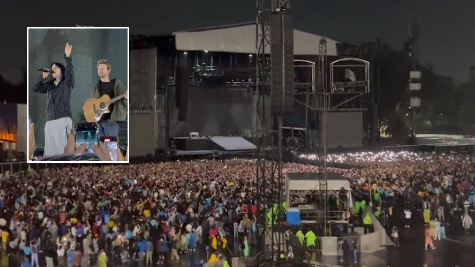 Billie Eilish y su hermano Finneas en el escenario del Foro Sol.