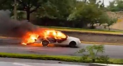 ¿Qué sucedió con el conductor del auto incendiado de San Pedro?