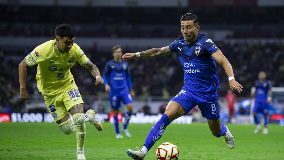 Joao Rojas falló su penal contra América en los últimos minutos del partido en el Estadio Azteca