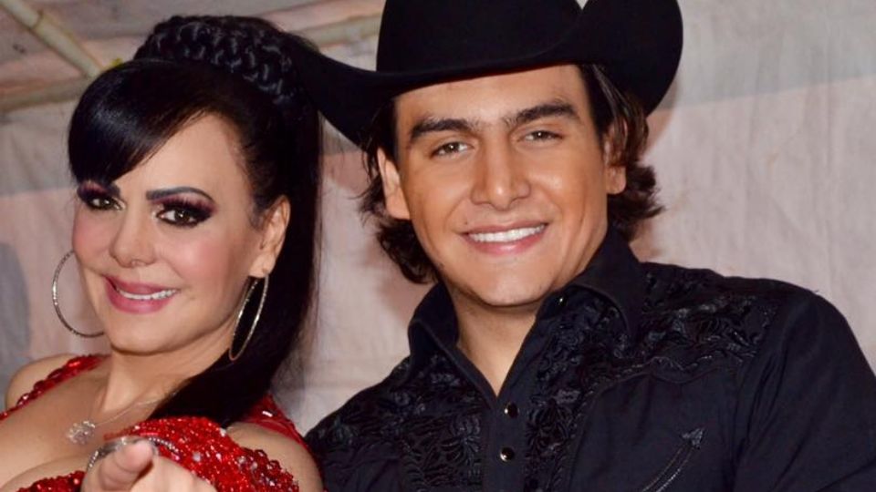 Maribel Guardia junto a su hijo Julián Figueroa