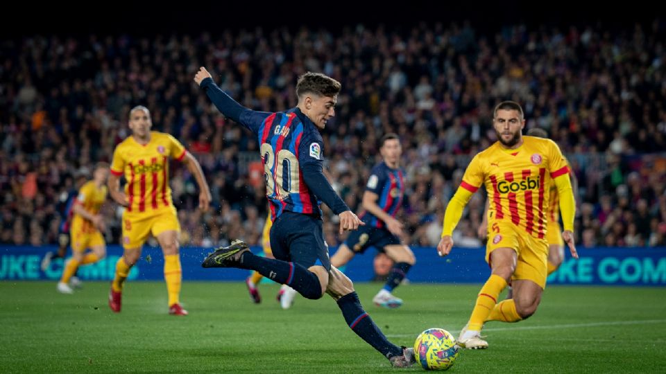 El Futbol Club Barcelona se mantiene como líder en LaLiga Española pese a empatar sin goles contra Girona