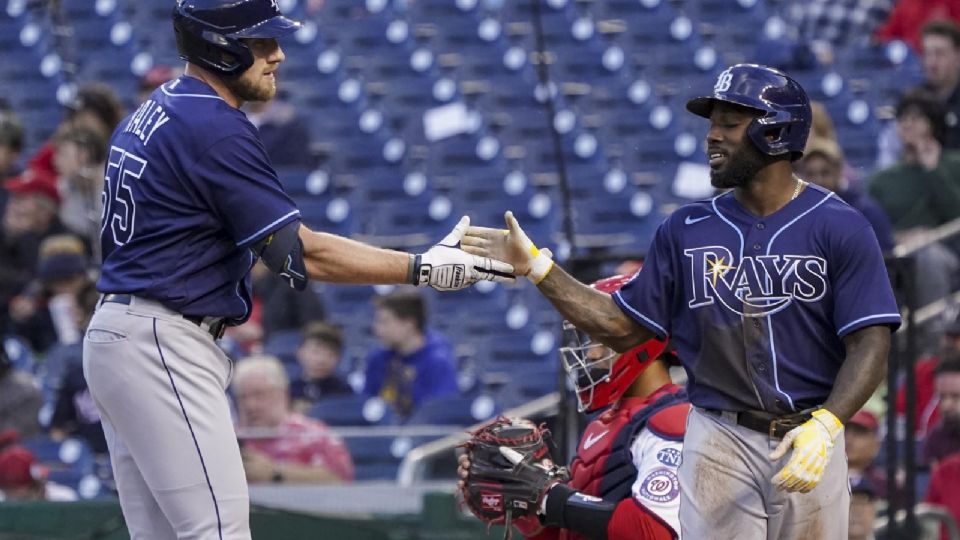 Luke Raley y Randy Arozarena son parte de los Rays de Tampa Bay que llevan una racha de 12-0, acercándose al récord de la MLB