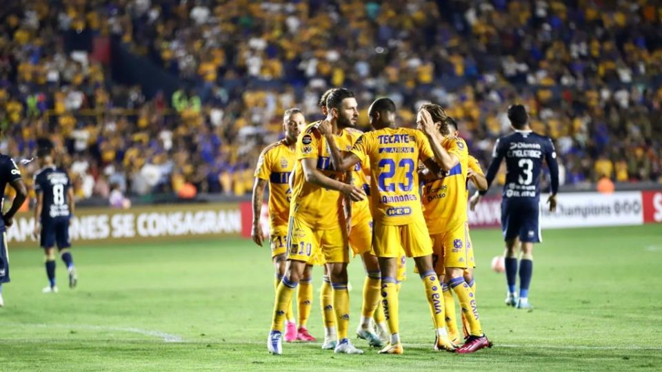 Los jugadores de Tigres festejan un gol ante Motagua en la Concachampions