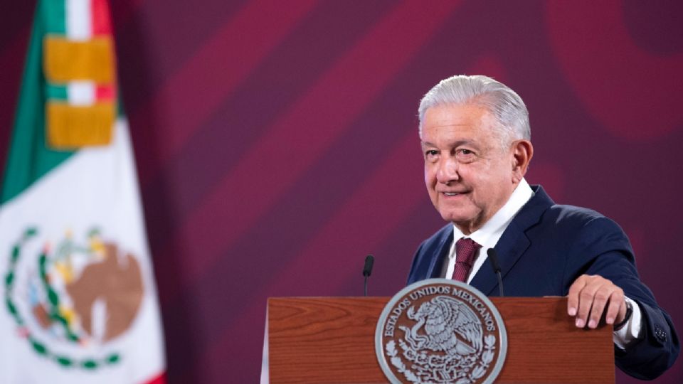 Andrés Manuel López Obrador criticó al Inai y sus comisionados