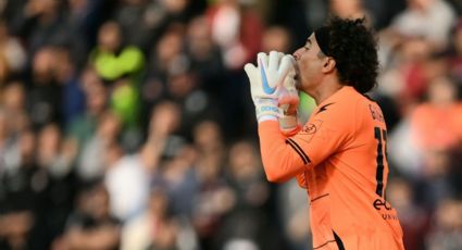 Serie A: 'Memo' Ochoa es coreado y ovacionado en Italia