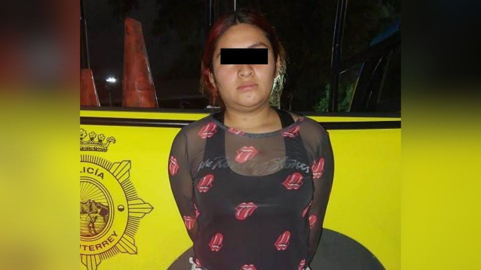 Mujer detenida en Monterrey por agresión a policía