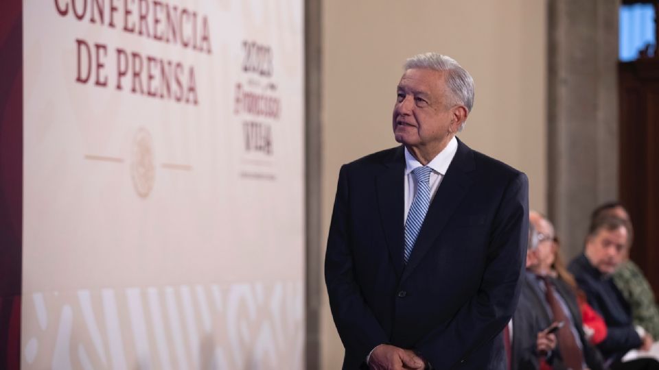 AMLO acusa que México es espiado por el Pentágono