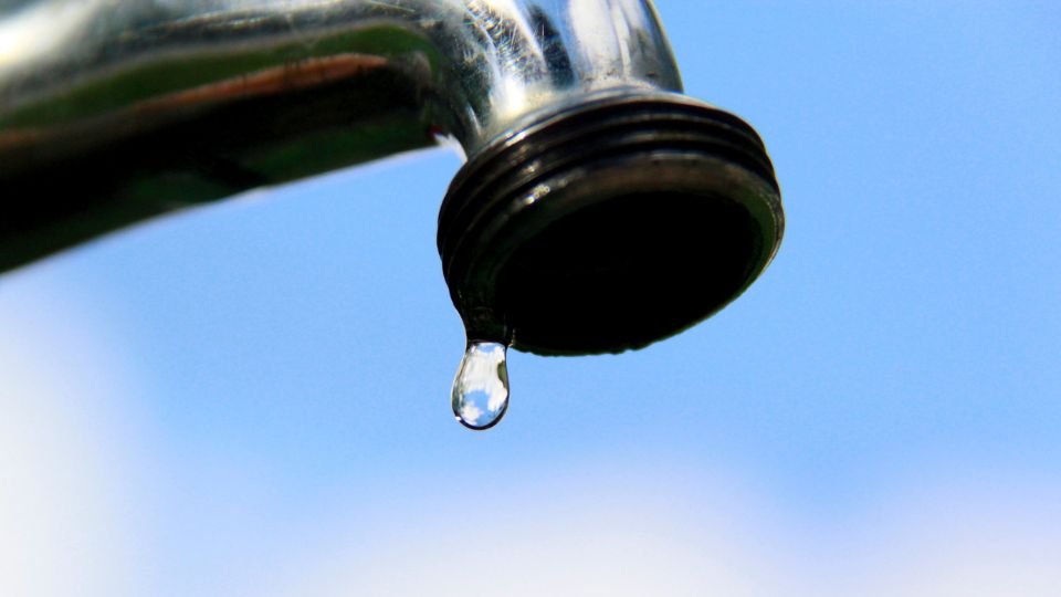 El servicio de agua potable quedará suspendido a partir de la tarde de este lunes 24 de abril.