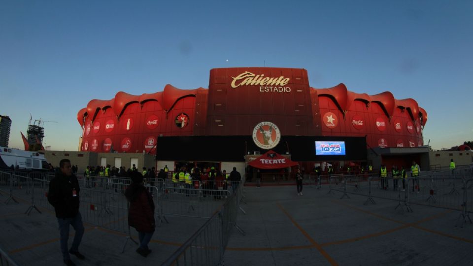 Aunque hubo incidentes de violencia que pudieron ocasionar una tragedia en el estadio de Xolos y Mazatlán, la Comisión Disciplinaria solo aplica avisos de veto