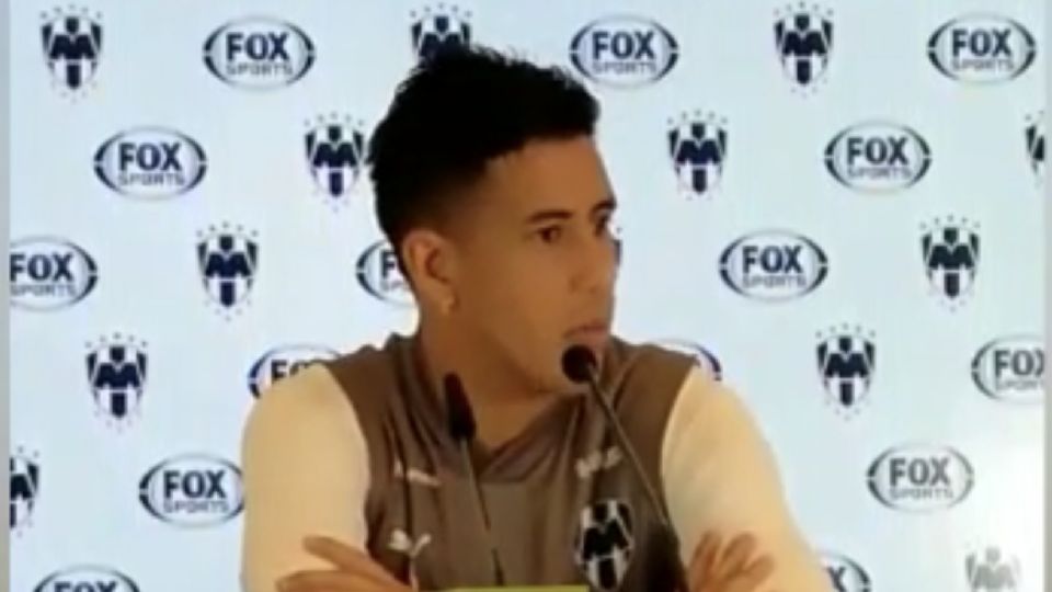 Maxi Meza dio en rueda de prensa sus pensamientos sobre como se podría evitar la polémica arbitral