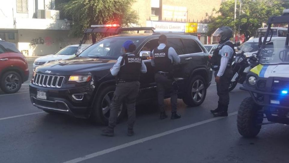 Camioneta robada en la que iban a bordo los dos hombres.