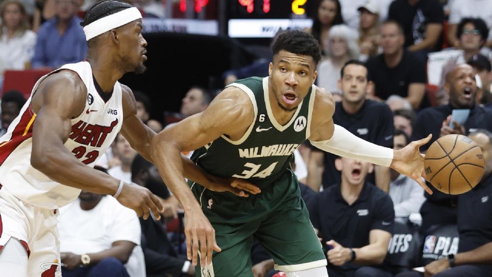 Giannis Antetokounmpo descartó que existan los fracasos en el deporte, luego de ser cuestionado por un periodista