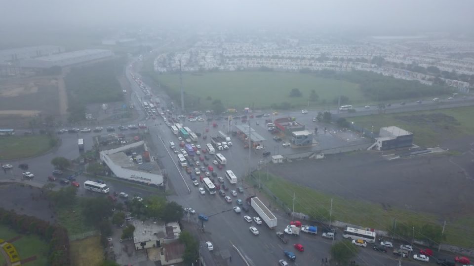 Crucero de la Carretera a Dulces Nombres y Prolongación Ruiz Cortines causa caos entre automovilistas