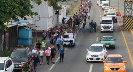 Caravana migrante llega a México; piden libre tránsito rumbo a EU