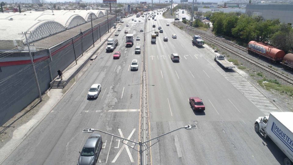 El alcalde de San Nicolás, Daniel Carrillo, dio inicio a la rehabilitación de la avenida Manuel L. Barragán.