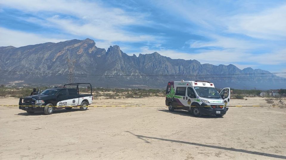 Encuentran hombre ejecutado en terreno baldío de García