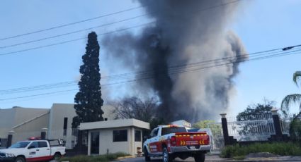 Secretaría del Ambiente y Profepa evaluarán daño ecológico por incendio en almacén de químicos