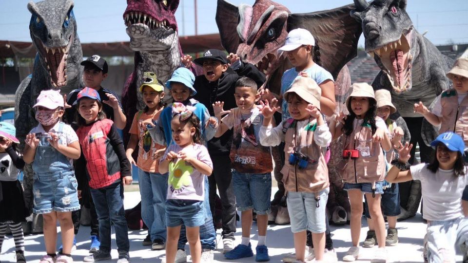 Niños en Nuevolandia jugando