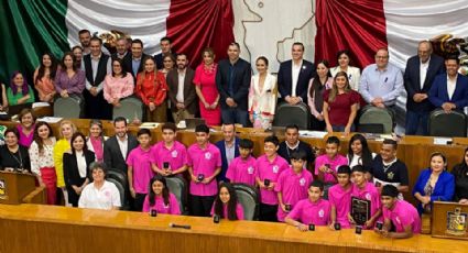 Niños campeones de Nuevo León son reconocidos por diputados en el Congreso