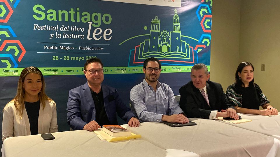 Presentación del festival de lectura en Santiago, Nuevo León.