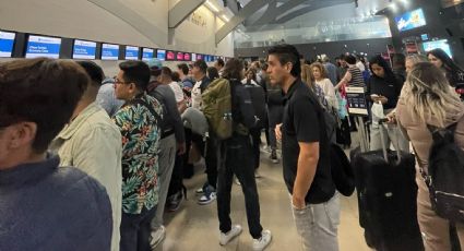 Retraso de Aeroméxico deja varados a decenas de turistas en Monterrey