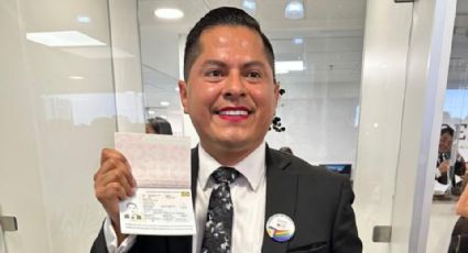 ‘Magistrade’ recibe el primer pasaporte no binario emitido por México